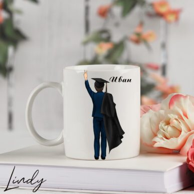 Персонализирана чаша за подарък "Момче, което се дипломира"