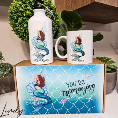 Подаръчна кутия Lindy - комплект от керамична чаша и бутилка