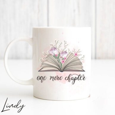Персонализирана чаша за подарък "One more chapter"
