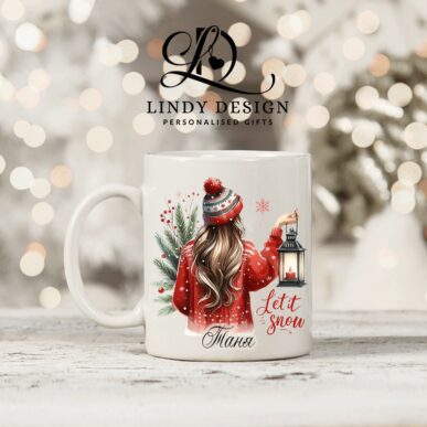 Персонализирана чаша за подарък "Коледно момиче с фенер"