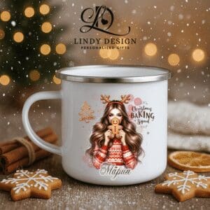 Коледно канче Момиче с коледна бисквитка | Lindy Design | Чаша за подарък | Чаша по поръчка Коледно канче Момиче с коледна бисквитка