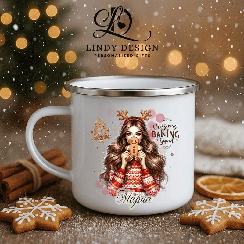 Коледно канче Момиче с коледна бисквитка | Lindy Design | Чаша за подарък | Чаша по поръчка Коледно канче Момиче с коледна бисквитка