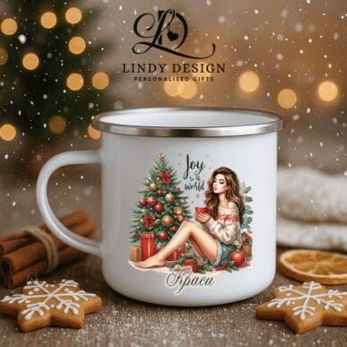 Емайлирано канче “Момиче пред коледна елха”